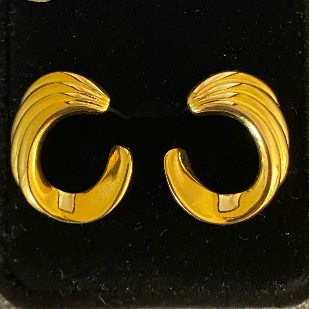 Vintage Monet Gold Plated Classic Hoop Earrings | Signed | Pierced